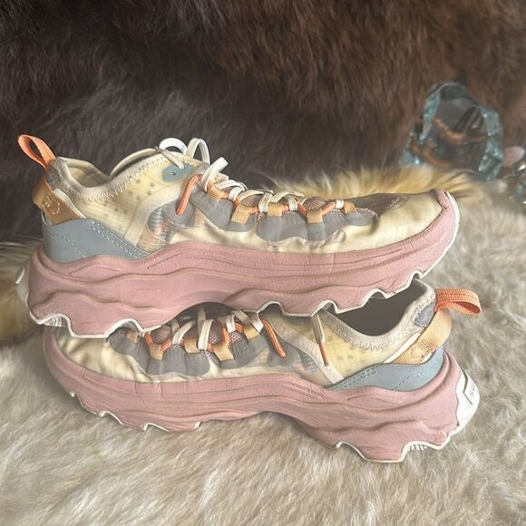 Sorel shoes (2000C) - Picture 7 of 8